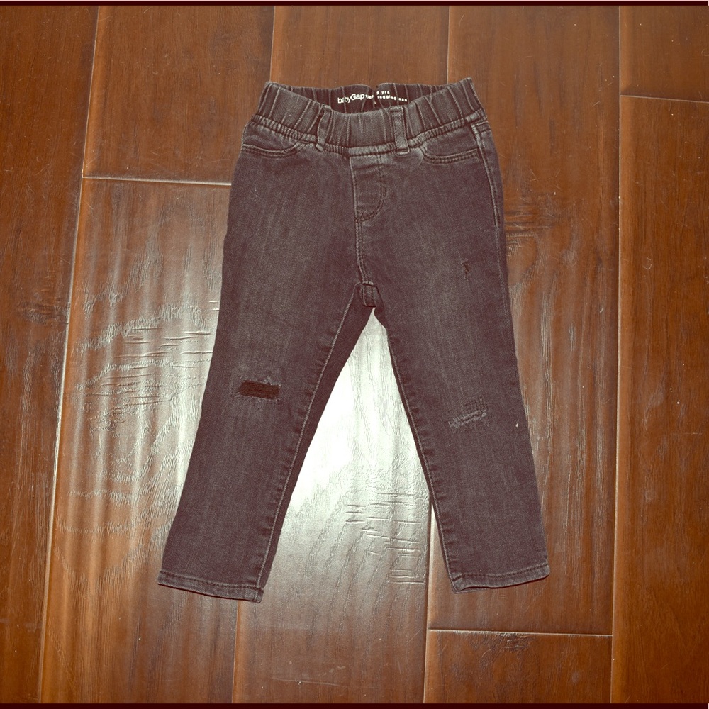 Gap Toddler distressed jegging.